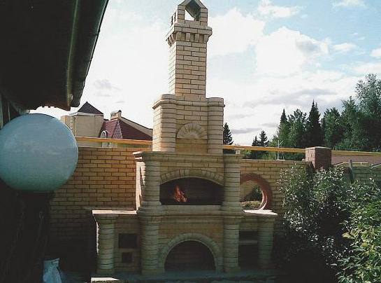 уличный барбекю